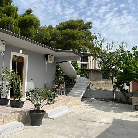 Guesthouse Vlore Bagian luar foto